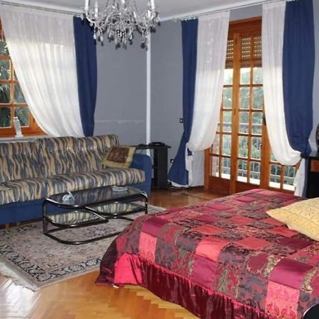 Villa Signorina San Francesco al Campo Luaran gambar