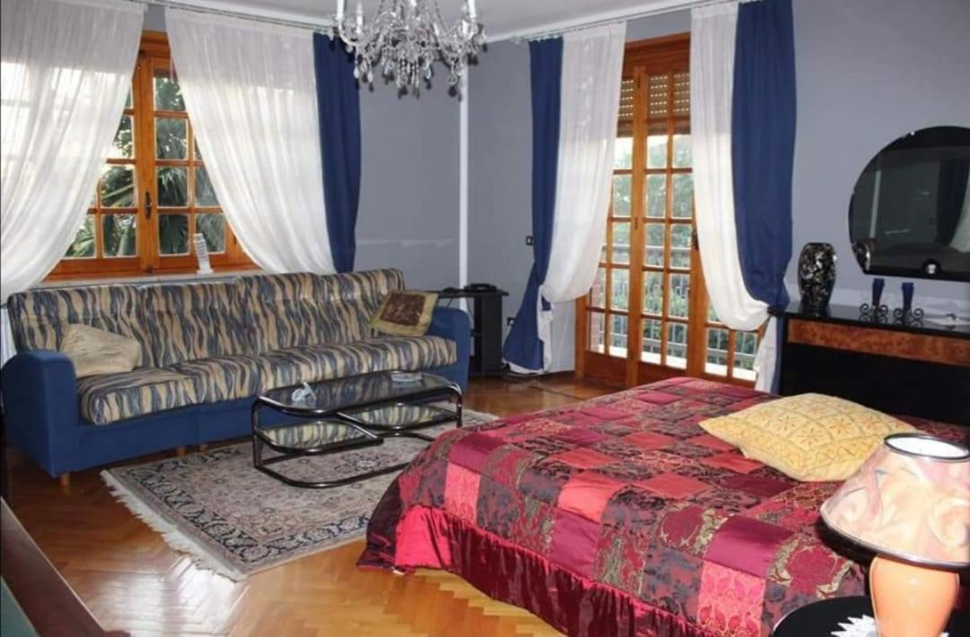Villa Signorina San Francesco al Campo Luaran gambar
